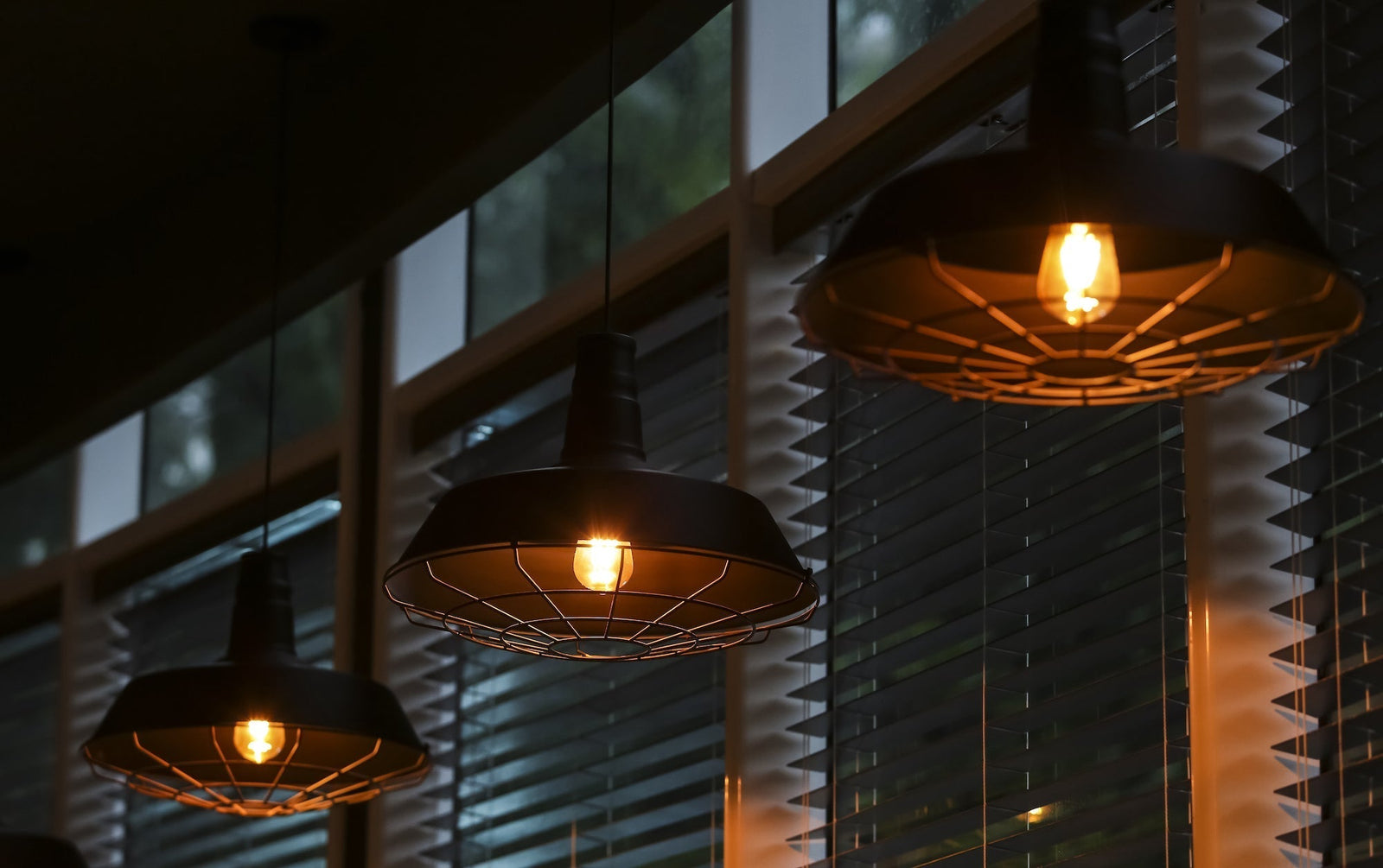 How to Choose Kitchen Pendant Lighting - LiquidLEDs™